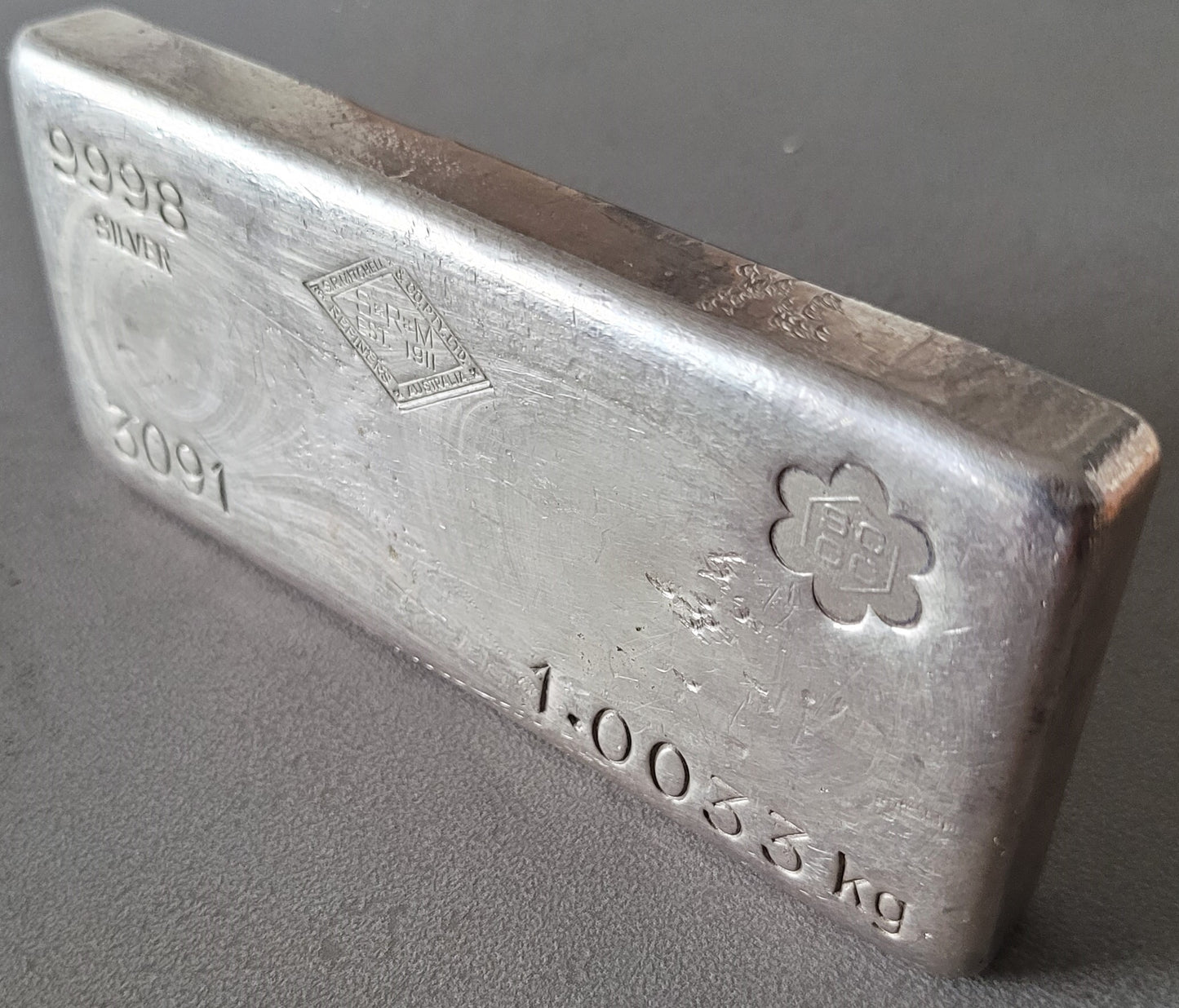 SRM 1kg Silver Bar (ULTRA RARE)